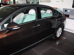 雪铁龙C5 2013款 2.0L 自动 尊享型