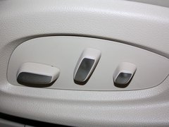 凯迪拉克XTS 2013款 28T 精英型