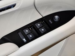 凯迪拉克XTS 2013款 36S 铂金版