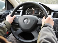 昕锐 2013款 1.6L 自动 优选型