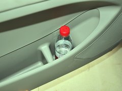 比亚迪M6 2013款 2.4L 手动 豪华型 7座
