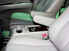 比亚迪M6 2013款 2.4L 自动 豪华型 7座