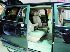 比亚迪M6 2013款 2.4L 自动 豪华型 7座