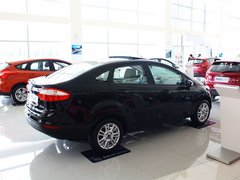 嘉年华 2013款 三厢 1.5L 自动 时尚型