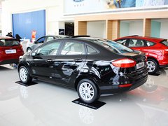 嘉年华 2013款 三厢 1.5L 自动 时尚型