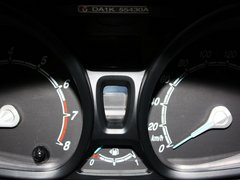 嘉年华 2013款 三厢 1.5L 自动 时尚型