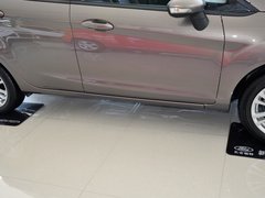 嘉年华 2013款 两厢 1.5L DCT 品尚型