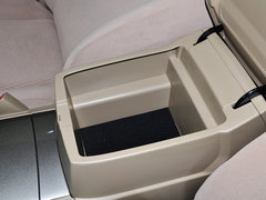 汉兰达 2011款 2.7L 自动 两驱精英版5座