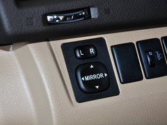 汉兰达 2011款 2.7L 自动 两驱精英版5座