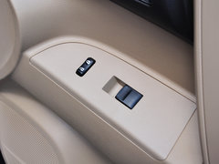 汉兰达 2011款 2.7L 自动 两驱精英版5座