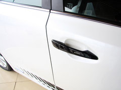 雷克萨斯CT 2013款 200h 1.8L CVT 暗夜骑士版