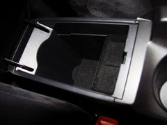 雷克萨斯CT 2013款 200h 1.8L CVT 暗夜骑士版