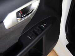 雷克萨斯CT 2013款 200h 1.8L CVT 暗夜骑士版