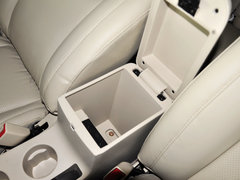 比亚迪L3 2013款 1.5L DCT 尊贵型