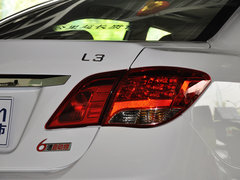 比亚迪L3 2013款 1.5L DCT 尊贵型