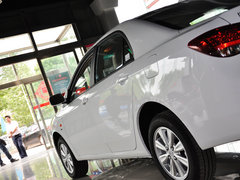 比亚迪L3 2013款 1.5L DCT 尊贵型