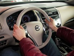 天籁 2013款 2.5L XL-NAVI Tech智享版