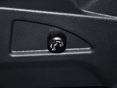 大7 SUV 2013款 2.2T 自动 四驱智尊型 5座