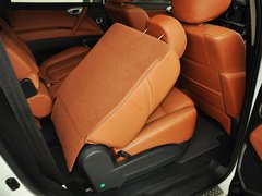 大7 SUV 2013款 2.2T 自动 两驱智慧型 5座