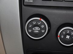 途胜L 2013款 2.0L 手动 两驱时尚型 5座