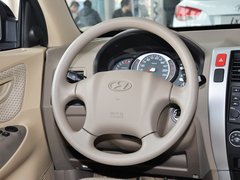 途胜L 2013款 2.0L 手动 两驱时尚型 5座