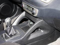 瑞鹰 2013款 2.0L 手动 两驱经典版 5座