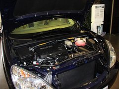 别克  2.4L 发动机局部特写