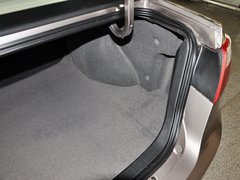 福美来 2013款 1.6L 手动 三厢旗舰版