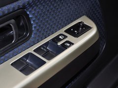 帕拉丁 2013款 2.4L 手动 两驱标准型国V 5座