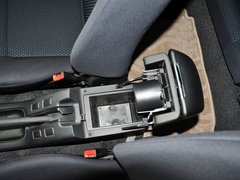 帕拉丁 2013款 2.4L 手动 两驱标准型国V 5座