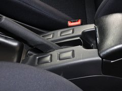 帕拉丁 2013款 2.4L 手动 两驱标准型国V 5座