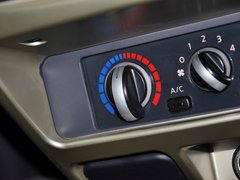 帕拉丁 2013款 2.4L 手动 两驱标准型国V 5座