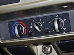 帕拉丁 2013款 2.4L 手动 两驱标准型国V 5座