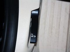 宝马3系 2013款 320Li 2.0T 改款风尚设计套装
