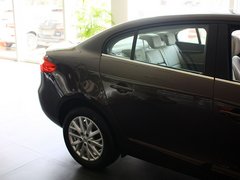 风朗 2013款 2.0L CVT 时尚版