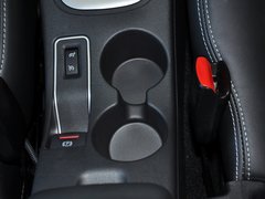 风朗 2013款 2.0L CVT 时尚版
