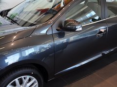 风朗 2013款 2.0L CVT 标准版