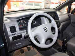 鄭州日產（東風風度）  1.5L 手動 中控臺左側
