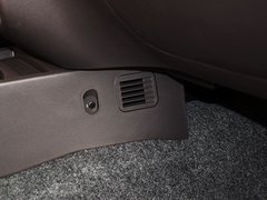 众泰T200 2013款 1.3L 手动 都市型 5座
