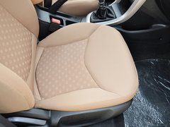 宝骏630 2013款 1.5L 手动 舒适型