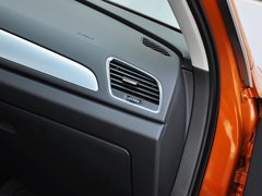奥迪Q3 2013款 2.0T 35 TFSI 舒适型 5座