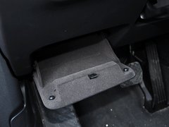 奥迪Q3 2013款 2.0T 35 TFSI 舒适型 5座