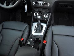 奥迪Q3 2013款 2.0T 35 TFSI 舒适型 5座