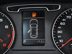 奥迪Q3 2013款 2.0T 35 TFSI 舒适型 5座