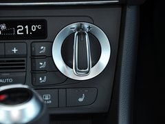 奥迪Q3 2013款 2.0T 35 TFSI 舒适型 5座