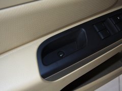启辰D50 2013款 1.6L 手动 豪华版