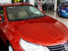 宝骏630 2013款 1.5L 手动 进取型