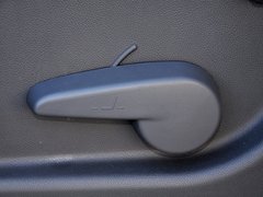 风行CM7 2014款 2.0T 手动 尊贵版 7座