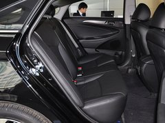 索纳塔八 2013款 2.0L 自动 至尊版