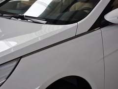 索纳塔八 2013款 2.0L 自动 豪华版